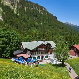 https://berggasthof-einoedsbach.com-bavaria.com